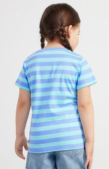 Nike Girls' Sportswear Essential T-Shirt