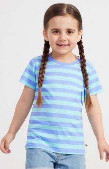 Nike Girls' Sportswear Essential T-Shirt